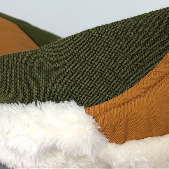 Cat & Jack cozy vest with faux fur lining - Picture 7 of 8